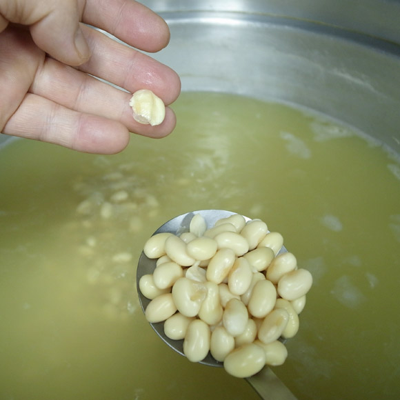 Kichisen Recipe: How to Make Kyoto-style Shiromiso 吉泉 シェフ谷河の白味噌のレシピ Kichisen Recipe: How to Make Kyoto-style Shiromiso 吉泉 シェフ谷河の白味噌のレシピ