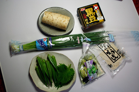 homecooking: Nebaneba Hiyashi Udon with Natto, Nagaimo and Okura and Grilled Sawara Fish