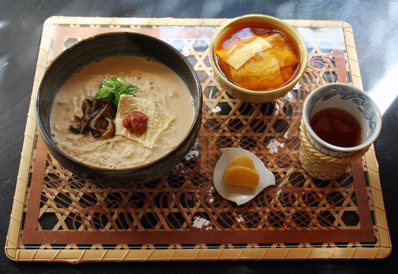 Mamezen Soba: Kyoto-style Soymilk Ramen 豆禅 豆乳らーめん